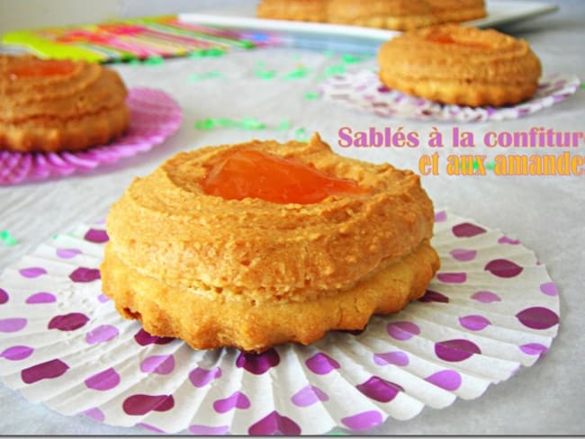 Sablés à la confiture et amandes