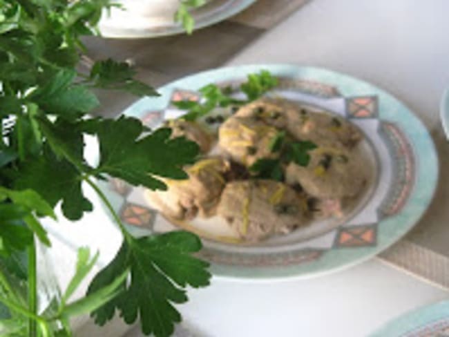 "Vitello tonnato" con sardine comme en Sicile