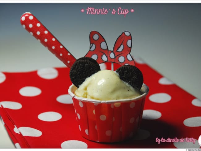 Minnie's cup à la glace vanille et Oreo