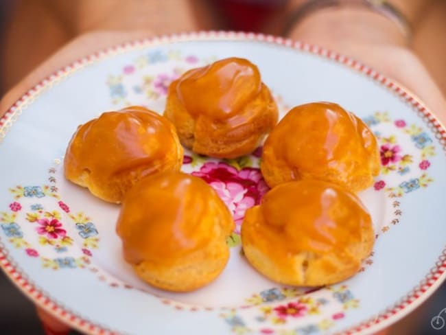 Mini choux au caramel beurre salé