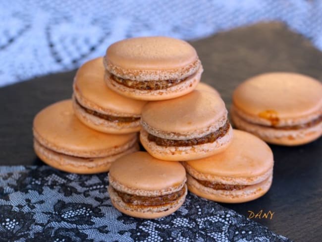 MACARONS AU CHèVRE ET PESTO ROUGE