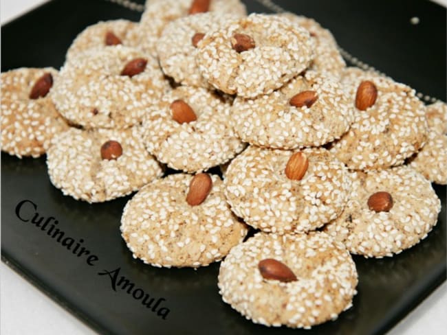 Ghriba aux amandes, noix et noix de coco