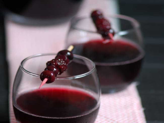 Sangria Québécoise avec une touche de sirop d'érable