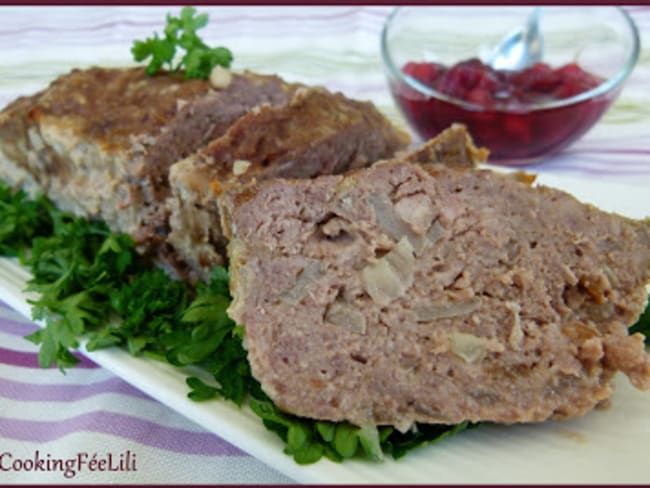 Pain de viande et sa sauce aux cerises