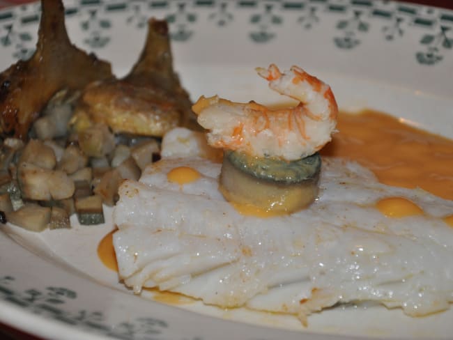 Filet de lieu cuit sur peau, artichaut en 2 façons et artichaut poivrade, sauce aux langoustines