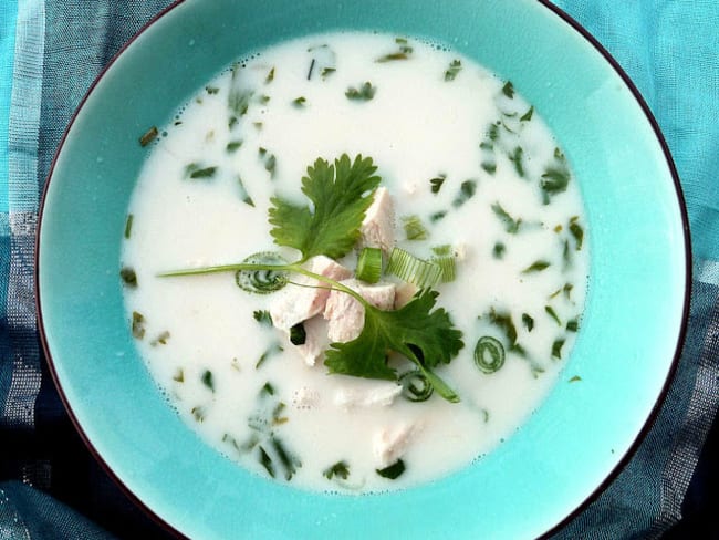 Soupe thaï au poulet