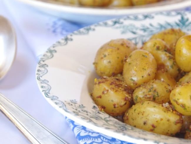 Pommes de terre nouvelles aux graines de moutarde