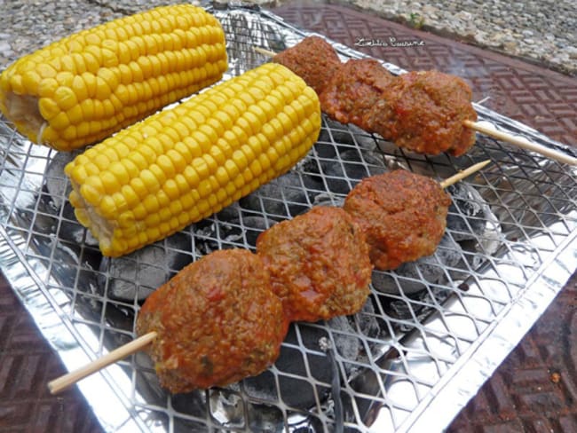 Boulettes pour brochettes au son d’avoine, farine de sarrasin et curry