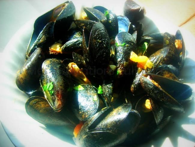 Moules en sauce piquante