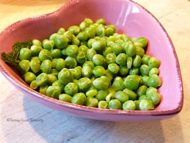 Petits pois à la menthe cuits à la vapeur