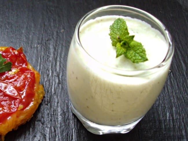 Gaspacho de Concombre, fromage blanc et menthe