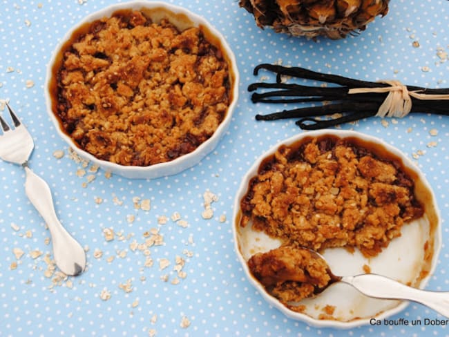 Crumble de banane et d'ananas, relevé au gingembre