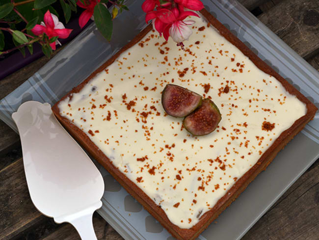 Tarte figues caramélisées, chocolat blanc et spéculoos