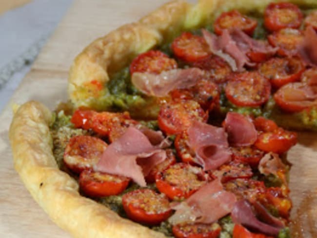 Tarte aux Tomates Cerises, Pesto et Jambon Serrano