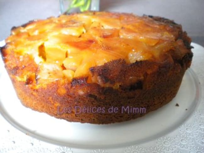 Gâteau aux pommes caramélisées