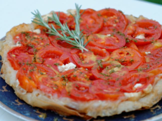 Tatin de tomates au thym et au fromage de brebis