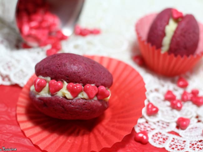 Red velvet whoopies