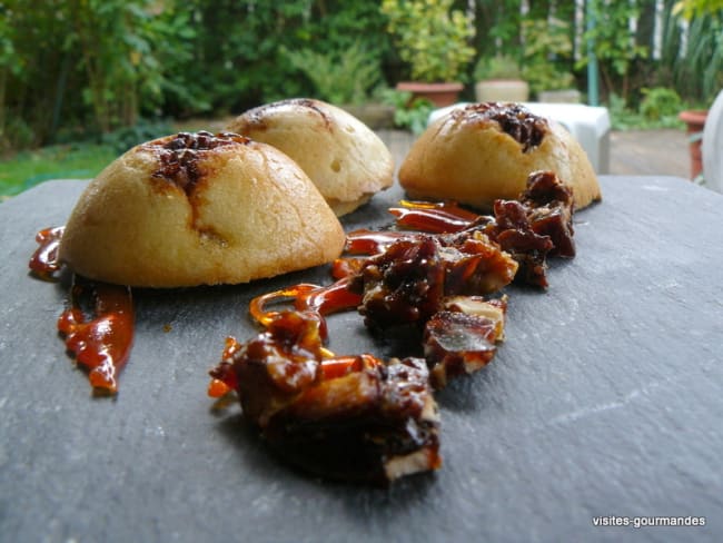 Gâteaux légers aux noix caramélisées et caramel à la chartreuse verte