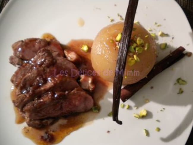 Magret de canard aux spéculoos, poire Nashi aux épices