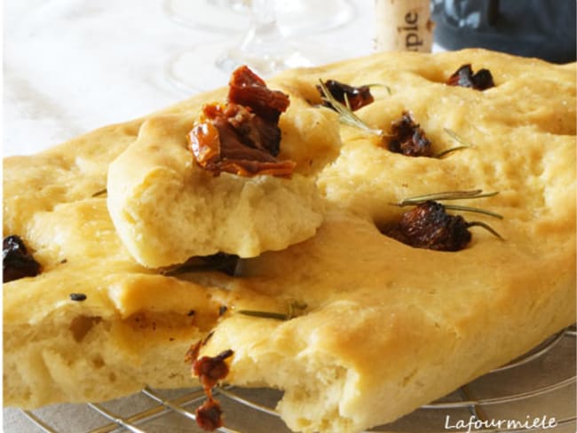 Focaccia tomates et romarin