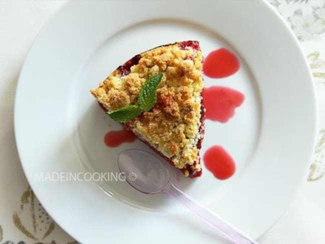 Tarte aux prunes et crumble aux amandes