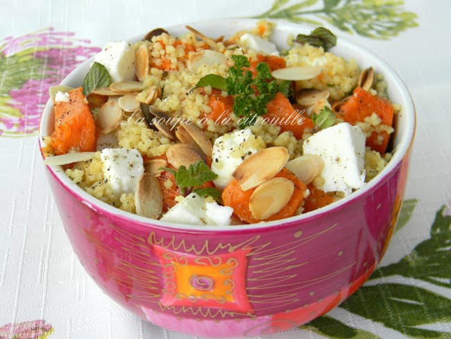 Couscous épicé aux amandes à la courge et à la féta