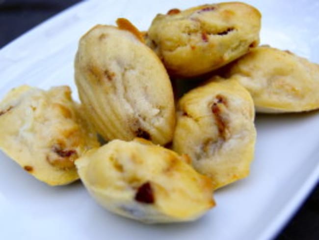 Madeleines au chèvre et tomates séchées