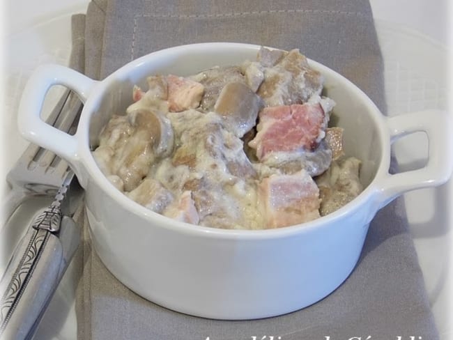 Sauté de porc à la crème et aux champignons