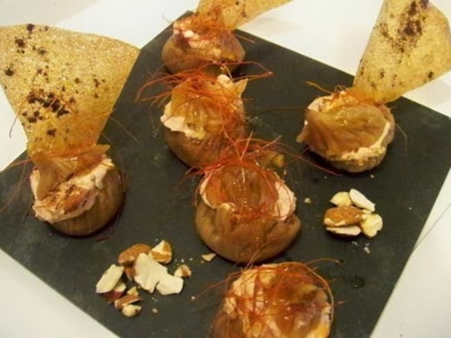 Figues confites farcies à la mousse de foie gras