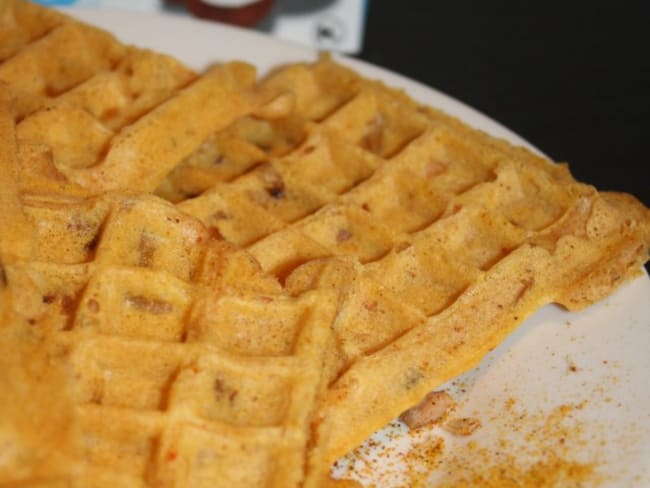 Gaufre salée : poulet curry et lait de coco