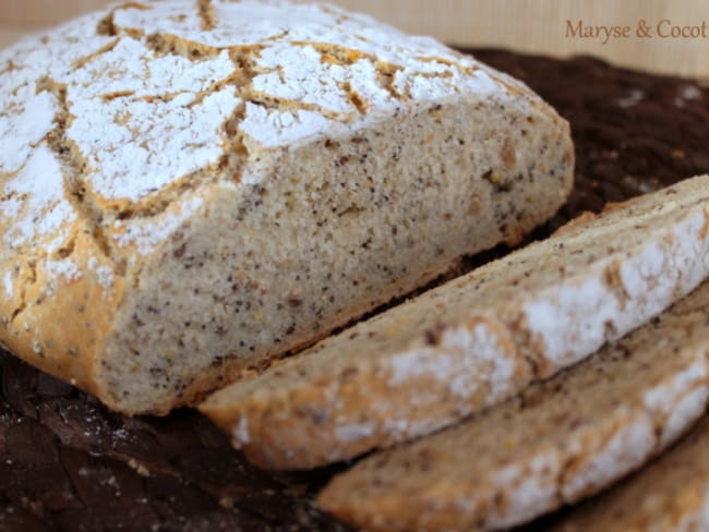 Pain au Sarrasin aux Graines cuit en Cocotte