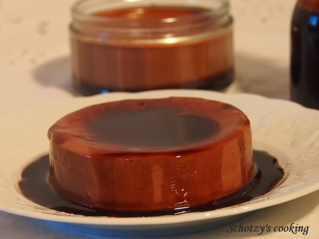 Flamby au chocolat sauce au café