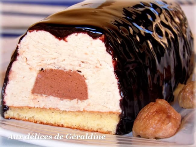 Bûche bavaroise crème de marron, coeur de mousse au chocolat