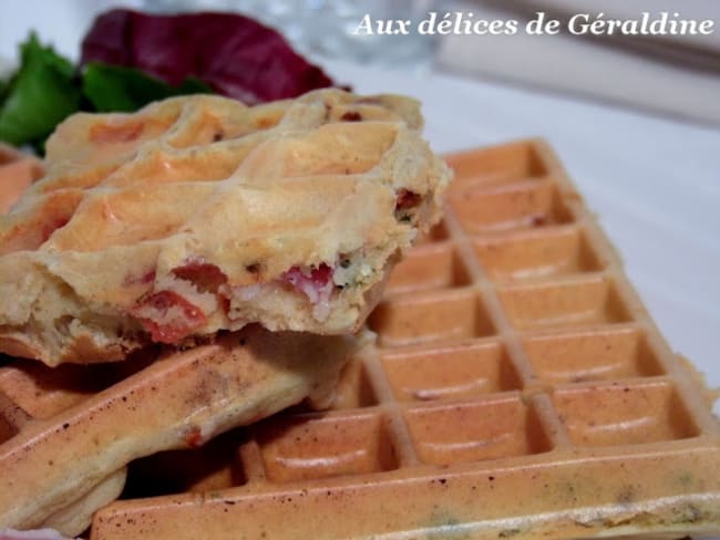 Gaufre salée à la tomate séchée, pancetta et parmesan