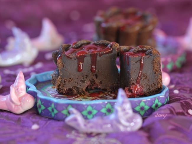 Petits gâteaux au chocolat, framboises et fleur de sel