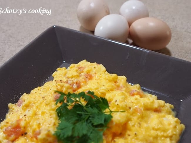 Oeufs brouillés au saumon