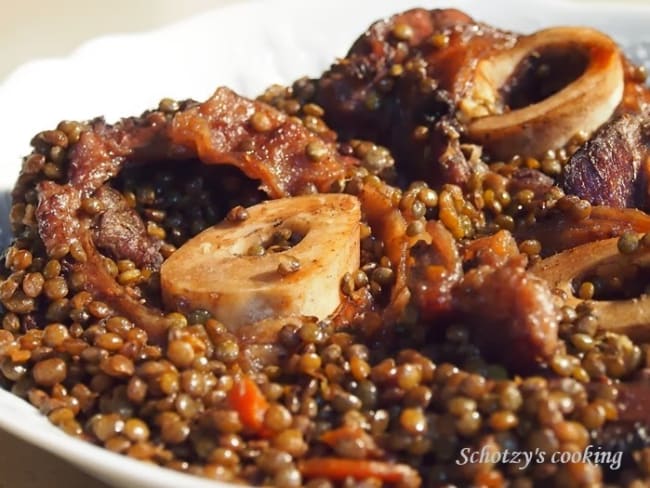 Jarret de boeuf à la bourguignonne et lentilles