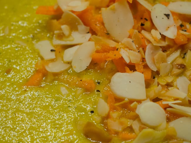 Velouté de carottes au curry