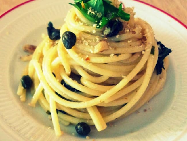 Spaghetti aux Câpres et aux Anchois