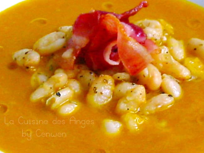 Soupe de potiron aux haricots blancs