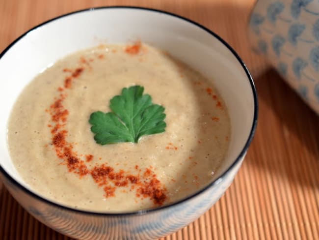 Velouté épicé de champignons de Paris