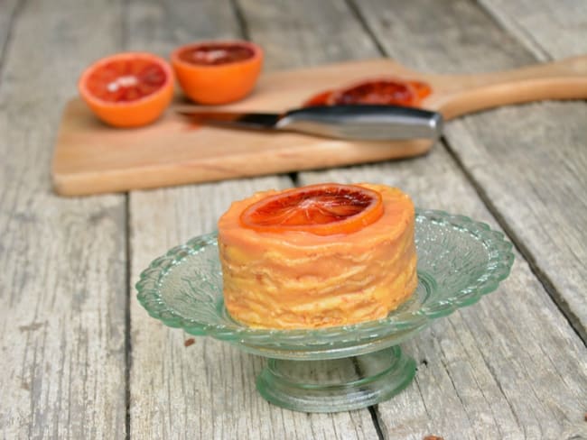 Gâteau de crêpes d'épeautre à l'orange sanguine