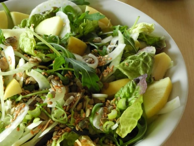 Salade de fenouil et pomme aux graines de courges et de tournesol