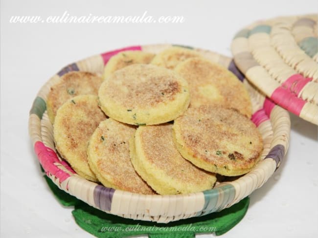 Galette de semoule marocaine à la menthe "Harcha"