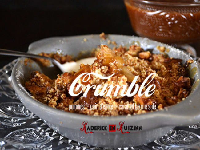 Crumble de pomme au pain d'épice et caramel beurre salé