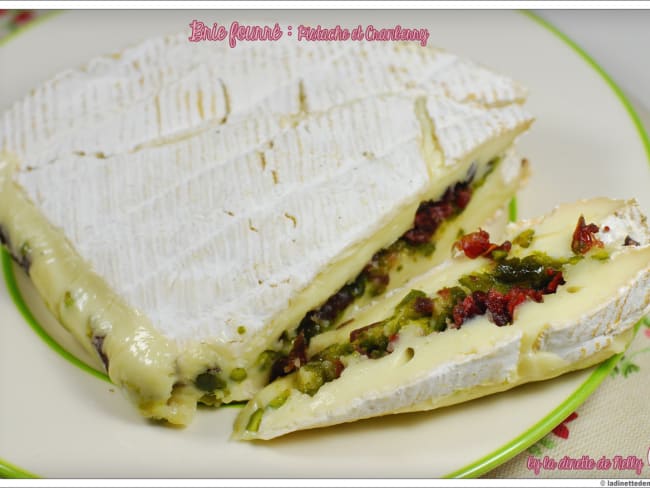 Brie fourré pistache et cranberry