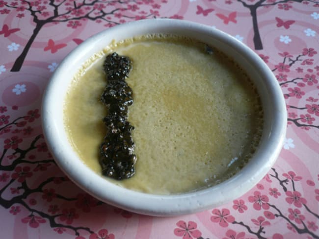 Crème brûlée au thé vert et sésame noir