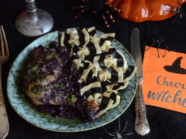 Poulet violet à la sauce verte pour Halloween