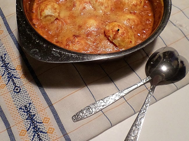 Oeufs durs gratinés à la tomate