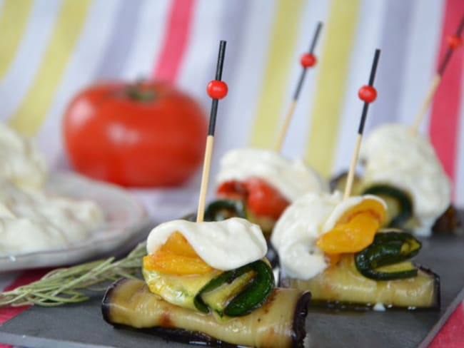 Petits roulés de légumes d'été à la burrata